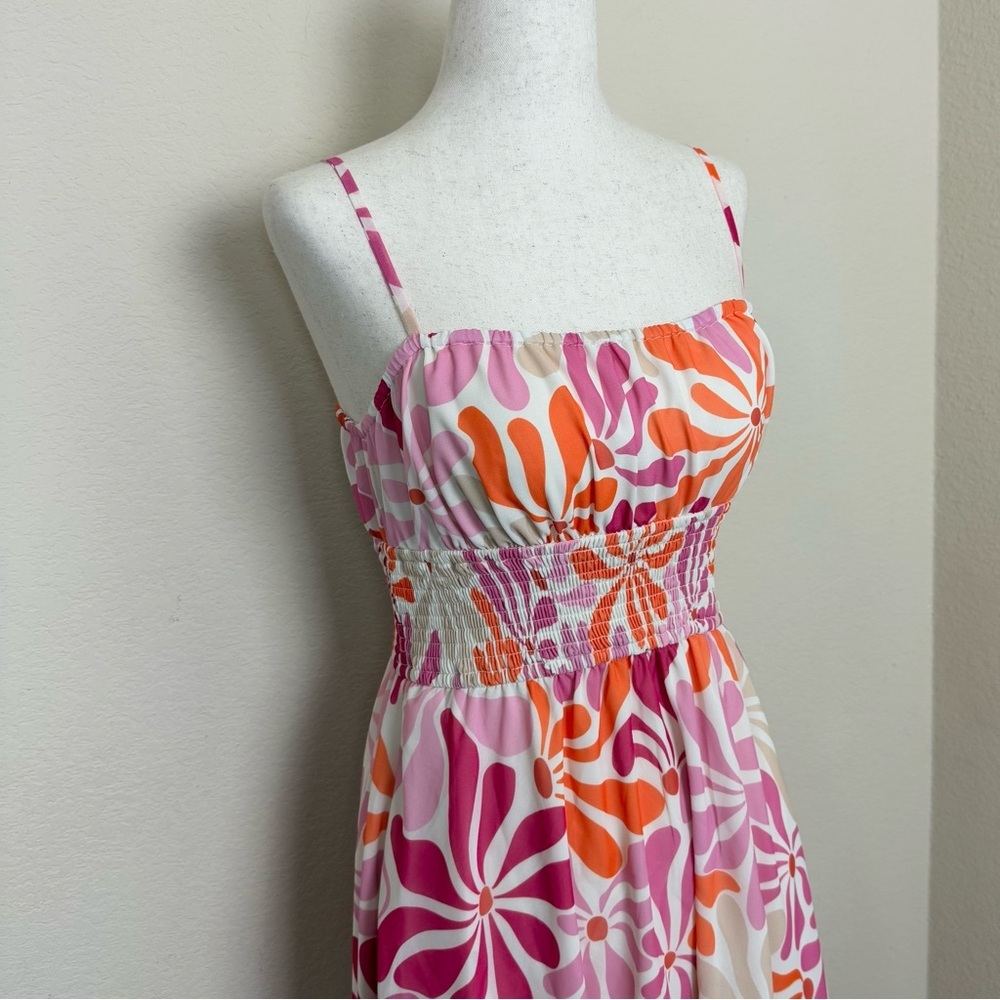 Hutch Fit and‎ Flare Sleeveless Floral Midi Dress - Picture 4 of 10